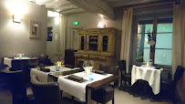 Atmosphère du Restaurant français La Maison du Pressoir à Crosne - n°13