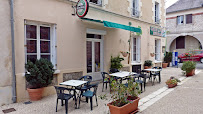 Atmosphère du Café de la Ville Restaurant à Château-la-Vallière - n°1