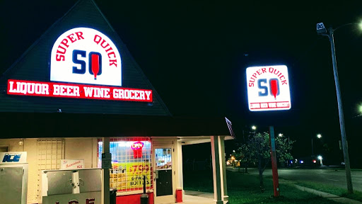 Super Quick Liquor Store, 1824 Hubbell Ave, Des Moines, IA 50316, USA, 