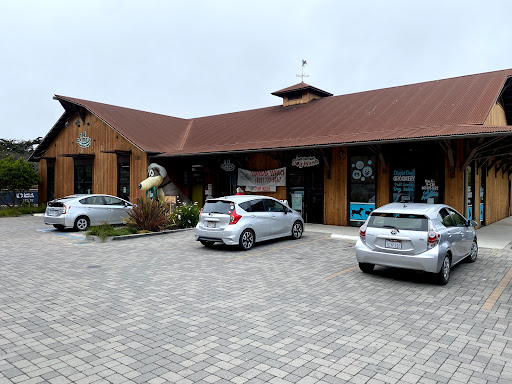 Pet Supply Store «Lemos Feed & Pet Supply», reviews and photos, 1320 Main St, Morro Bay, CA 93442, USA