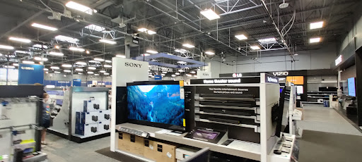 Electronics Store «Best Buy», reviews and photos, 8301 3rd St N, Oakdale, MN 55128, USA