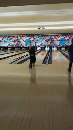 Bowling Alley «Camelot Bowl», reviews and photos, 801 Beltline Rd, Collinsville, IL 62234, USA