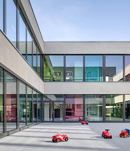 Rezensionen über Lycée Français de Zürich in Zürich - Schule