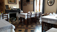 Atmosphère du Restaurant français Auberge de la Brune à Burelles - n°6