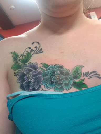 Tattoo Shop «SHOGUN TATTOO», reviews and photos, 326 S Broadway, Salem, NH 03079, USA