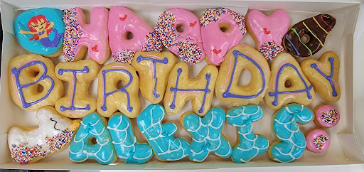 Donut Plaza Plus, 2113 Harwood Rd, Bedford, TX 76021, USA, 