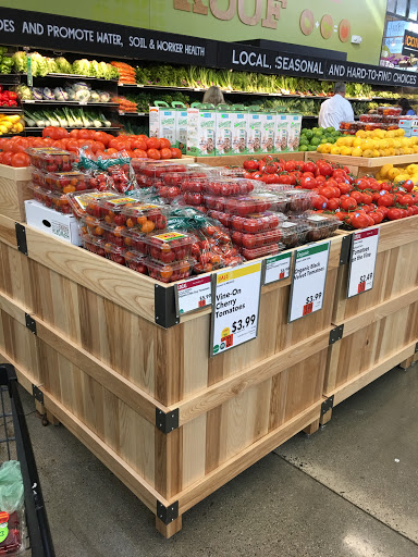Grocery Store «Whole Foods Market», reviews and photos, 427 Walnut St, Lynnfield, MA 01940, USA