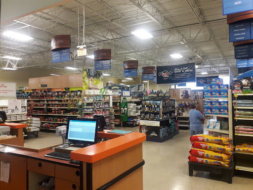 Pet Supply Store «PetSmart», reviews and photos, 2391 NJ-66, Ocean Township, NJ 07712, USA