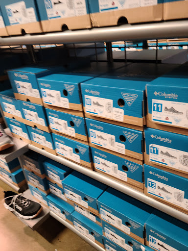 Sportswear Store «Columbia Sportswear Outlet Store at Outlets at Castle Rock», reviews and photos, 5050 Factory Shops Blvd #190, Castle Rock, CO 80108, USA