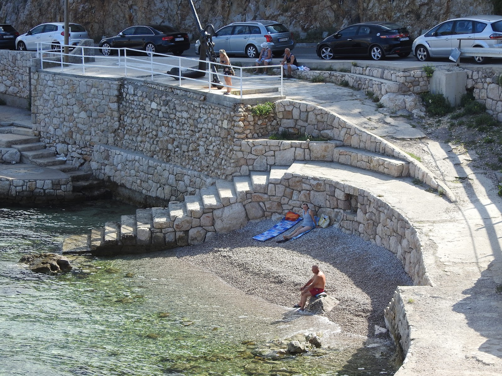 Foto di Jablanac Beach con una costa spaziosa