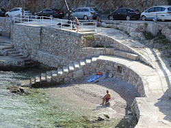 Foto di Jablanac Beach con una costa spaziosa