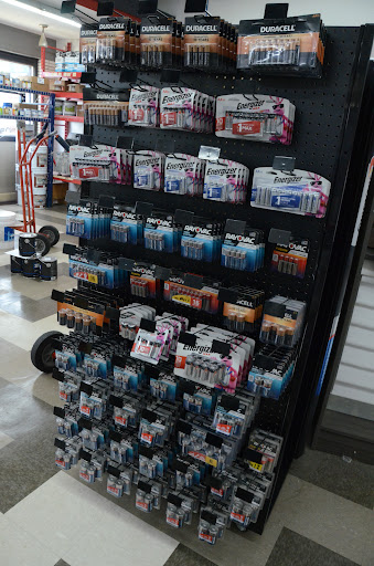 Paint Store «Calumet Paint & Wallpaper Inc. - Blue Island», reviews and photos, 12120 S Western Ave, Blue Island, IL 60406, USA