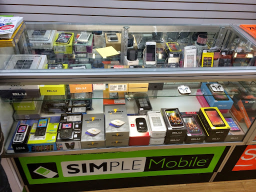 Computer Repair Service «Geek Shop», reviews and photos, 4917 5th Ave, Brooklyn, NY 11220, USA