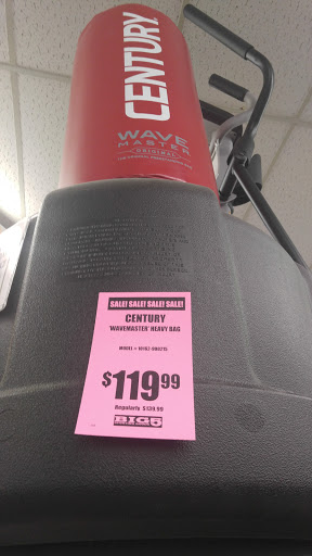 Sporting Goods Store «Big 5 Sporting Goods - Fresno», reviews and photos, 5488 N Blackstone Ave, Fresno, CA 93710, USA