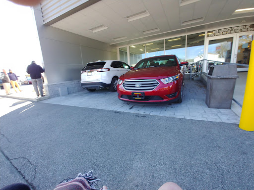 Ford Dealer «Mike Castrucci Ford Sales», reviews and photos, 1020 OH-28, Milford, OH 45150, USA