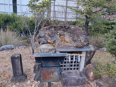 弁財天奥の院