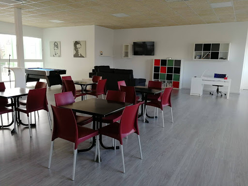 Espai Jove de la Pobla del Duc, Escuela en La Pobla del Duc,Valencia