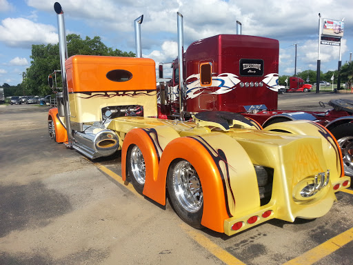 Truck Accessories Store «Texas Chrome Shop», reviews and photos, 16233 I-35, Atascosa, TX 78002, USA