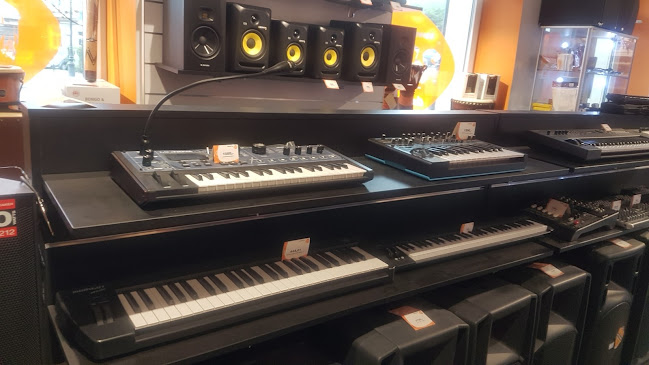 Comentarii opinii despre RIFF Salon Muzyczny, Kraków