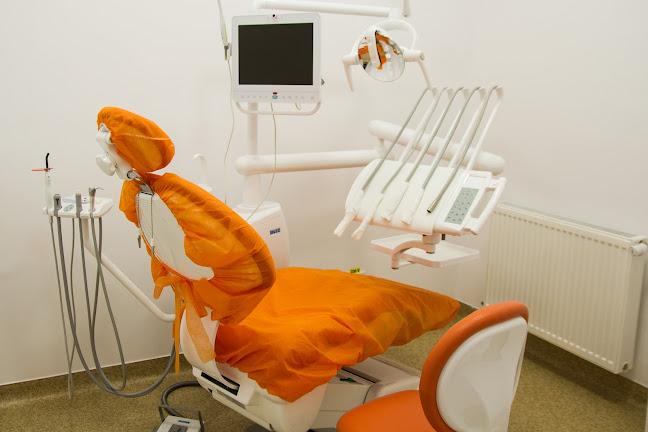 Opinii despre DOMA DENTUS Clinica Stomatoloica în <nil> - Dentist