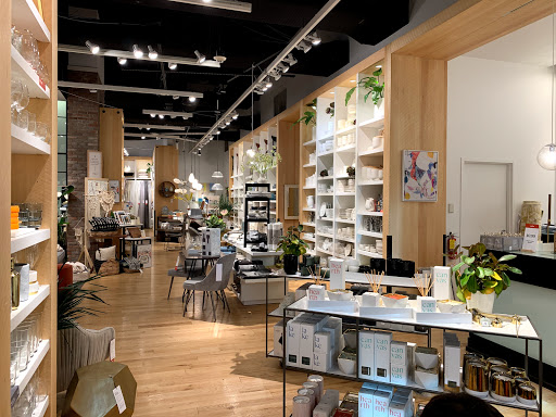 Furniture Store «west elm», reviews and photos, 1201 NW Couch St, Portland, OR 97209, USA