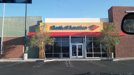 Bank of America (with Drive-thru ATM)