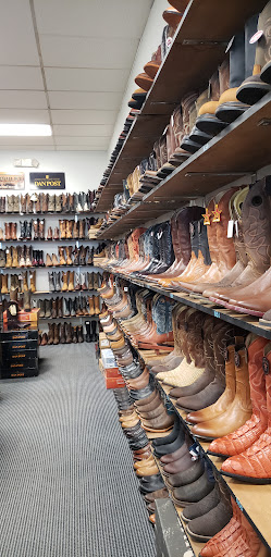 Western Apparel Store «Boot-Vil», reviews and photos, 8633 Seminole Trail, Ruckersville, VA 22968, USA