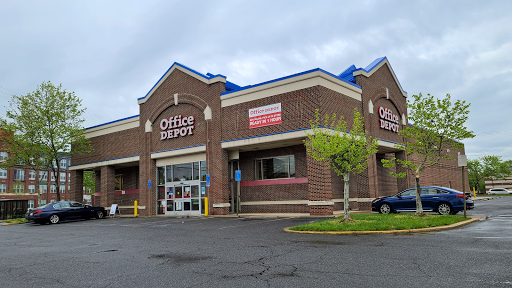 Office Depot, 6211 N Kings Hwy, Alexandria, VA 22303, USA, 