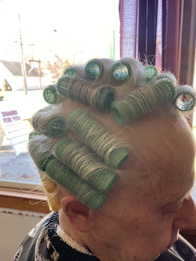 Beauty Salon «Images For You Hair Salon», reviews and photos, 7396 S Broadway # 2, Red Hook, NY 12571, USA