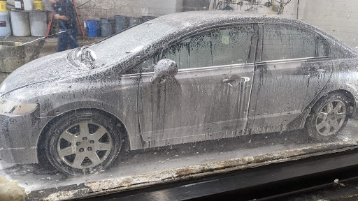 Sudsational en Addison