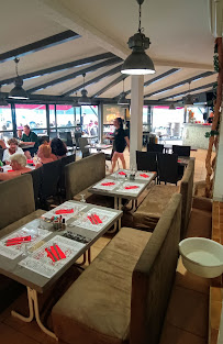 Atmosphère du Restaurant Brasero à Marseillan - n°4