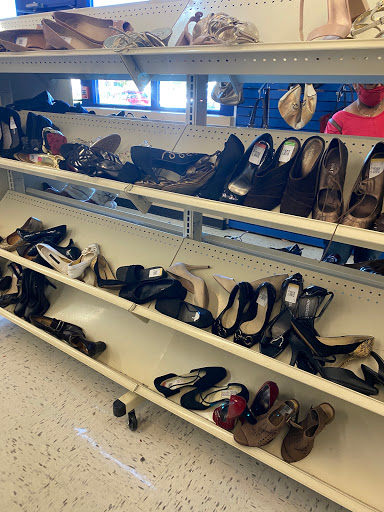 Thrift Store «Goodwill Donation Center», reviews and photos