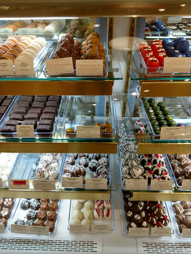 Shopping Mall «The Maine Mall», reviews and photos, 364 Maine Mall Rd, South Portland, ME 04106, USA