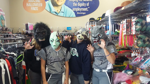 Thrift Store «Goodwill Store & Donation Center», reviews and photos, 123 S Weber Rd, Bolingbrook, IL 60490, USA