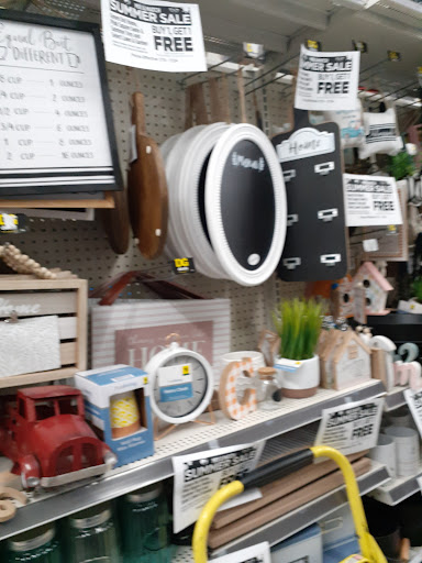 Discount Store «Dollar General», reviews and photos, 6 Sunbury St, Minersville, PA 17954, USA