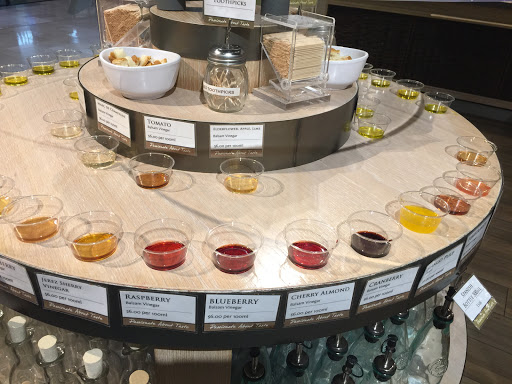 Gourmet Grocery Store «Oil & Vinegar», reviews and photos, 8429 Park Meadows Center Dr B121, Lone Tree, CO 80124, USA