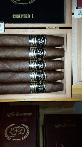 Tobacco Shop «Smoke Inn», reviews and photos, 801 Village Blvd #305, West Palm Beach, FL 33409, USA