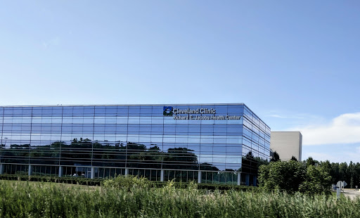 Country Club «Avon Oaks Country Club», reviews and photos, 32300 Detroit Rd, Avon, OH 44011, USA