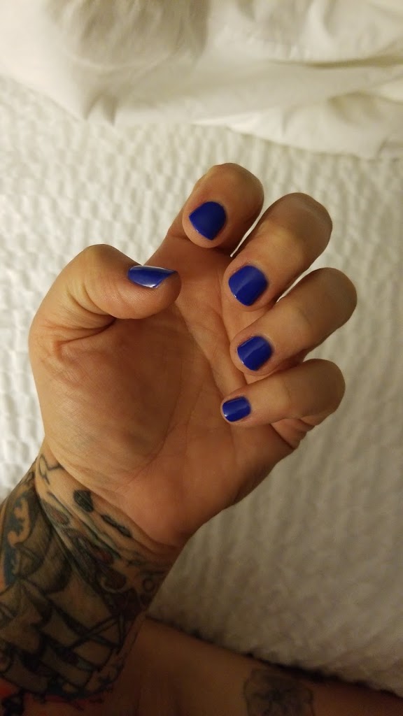 Hollywood Salon 80021