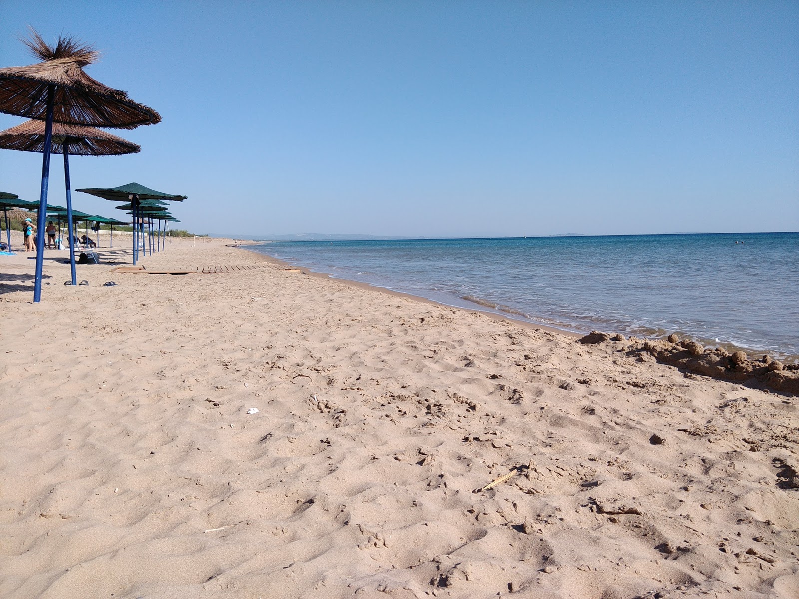 Paralia Glifa'in fotoğrafı - rahatlamayı sevenler arasında popüler bir yer