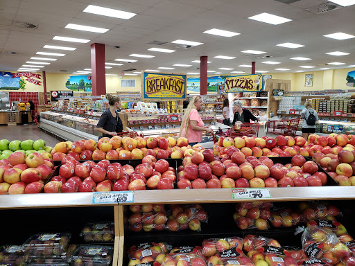 Shopping Mall «Town Center Plaza», reviews and photos, 5000 W 119th St, Leawood, KS 66209, USA