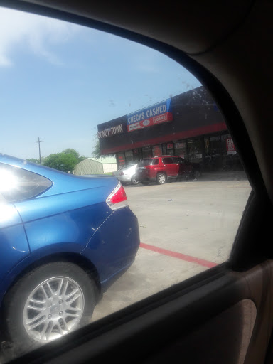 Donut Shop «Donut Town», reviews and photos, 215 E University Dr # 101, McKinney, TX 75069, USA