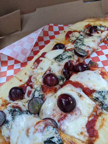#1 best pizza place in Colorado - Adventures Decanted