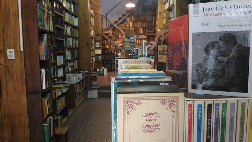 Bookshops open on Sundays in Montevideo