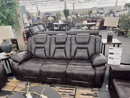 Furniture Store «Ivan Smith Furniture», reviews and photos, 1921 E SE Loop 323, Tyler, TX 75701, USA