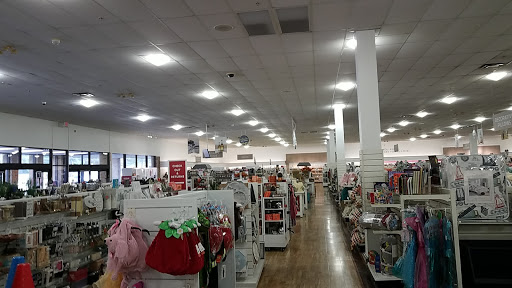 Department Store «HomeGoods», reviews and photos, 558 New York Ave, Lyndhurst, NJ 07071, USA