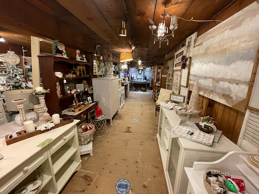 Candle Store «Whiffle Tree Country Store & Candle Co», reviews and photos, 101 Andover Rd, Billerica, MA 01821, USA