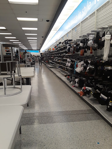 Clothing Store «Ross Dress for Less», reviews and photos, 1180 Stafford Market Pl, Stafford, VA 22556, USA