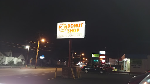 Donut Shop «Great American Donut Shop», reviews and photos, 901 US-31 BYP, Bowling Green, KY 42101, USA