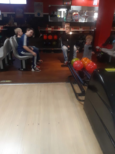 Bowling Alley «AMF Fairview Lanes», reviews and photos, 1407 Fairport Rd, Fairport, NY 14450, USA